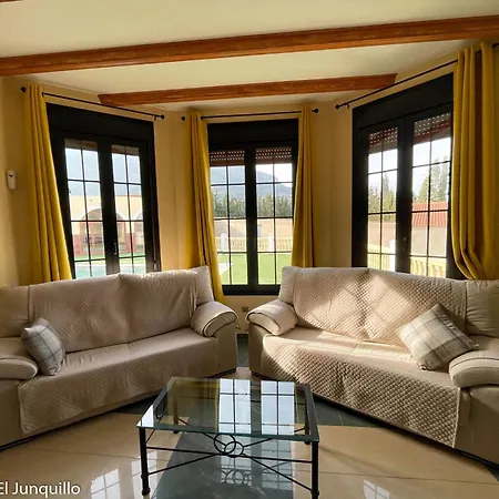 Villa El Junquillo *